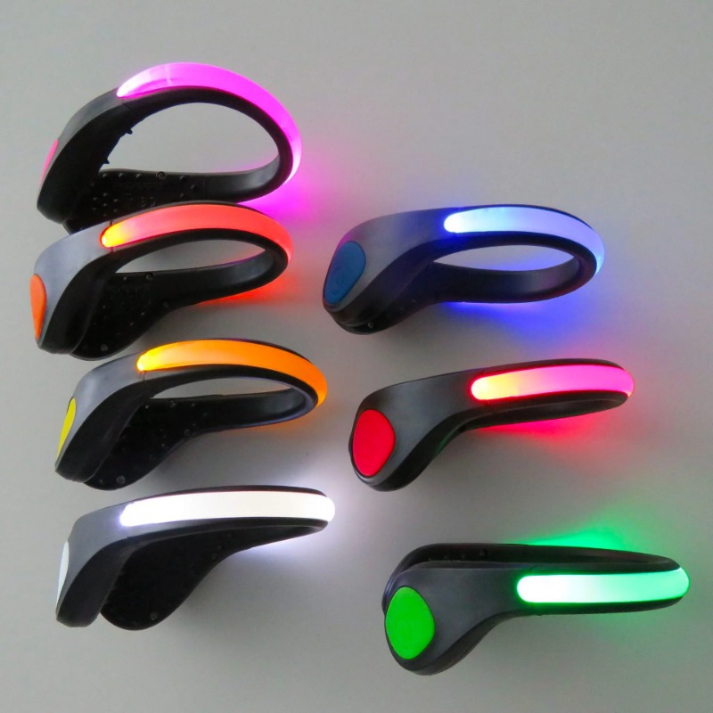 Nieuwe Lichtgevende Schoenclip - Cycling Gear And Equipment recensie en prijs